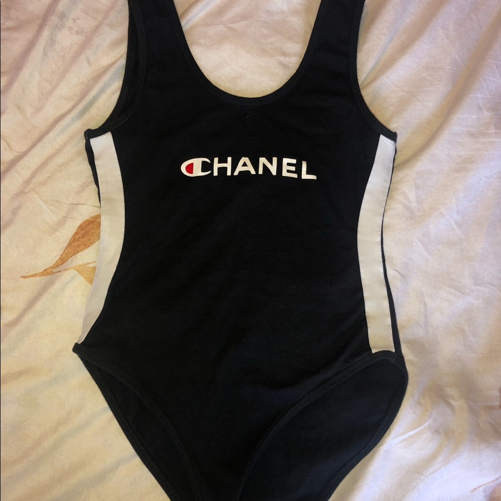 Logo Onesie